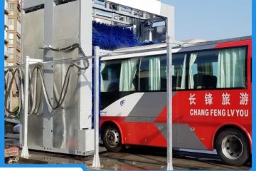大巴龍門(mén)洗車(chē)機(jī)-電腦一鍵啟動(dòng)更方便[隆茂鑫晟]
